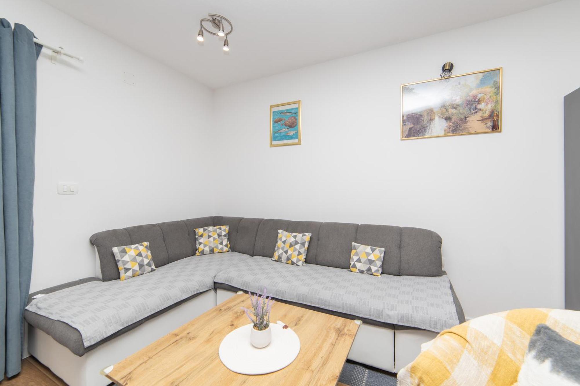 Apartments Ferdo Живогошче Экстерьер фото
